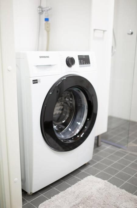 New Studio Apartment With Free Parking 库奥皮奥 外观 照片